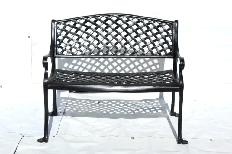 Crossweave Bench -Cast alauminu