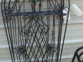 Fleur de lis Trellis
