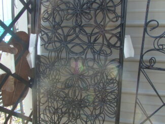 Daisy Pattern Trellis