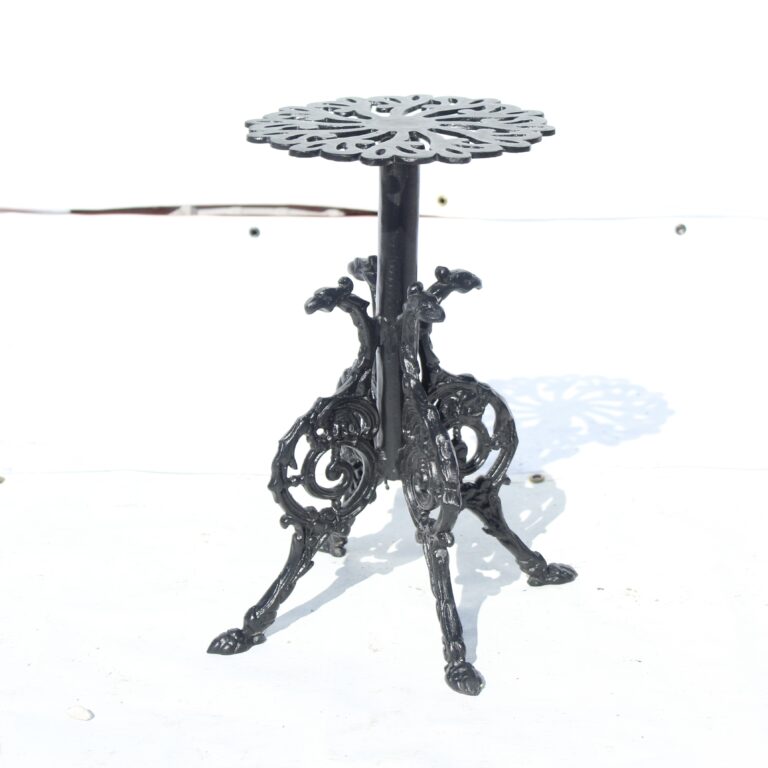 Fern stand - Cast Aluminum