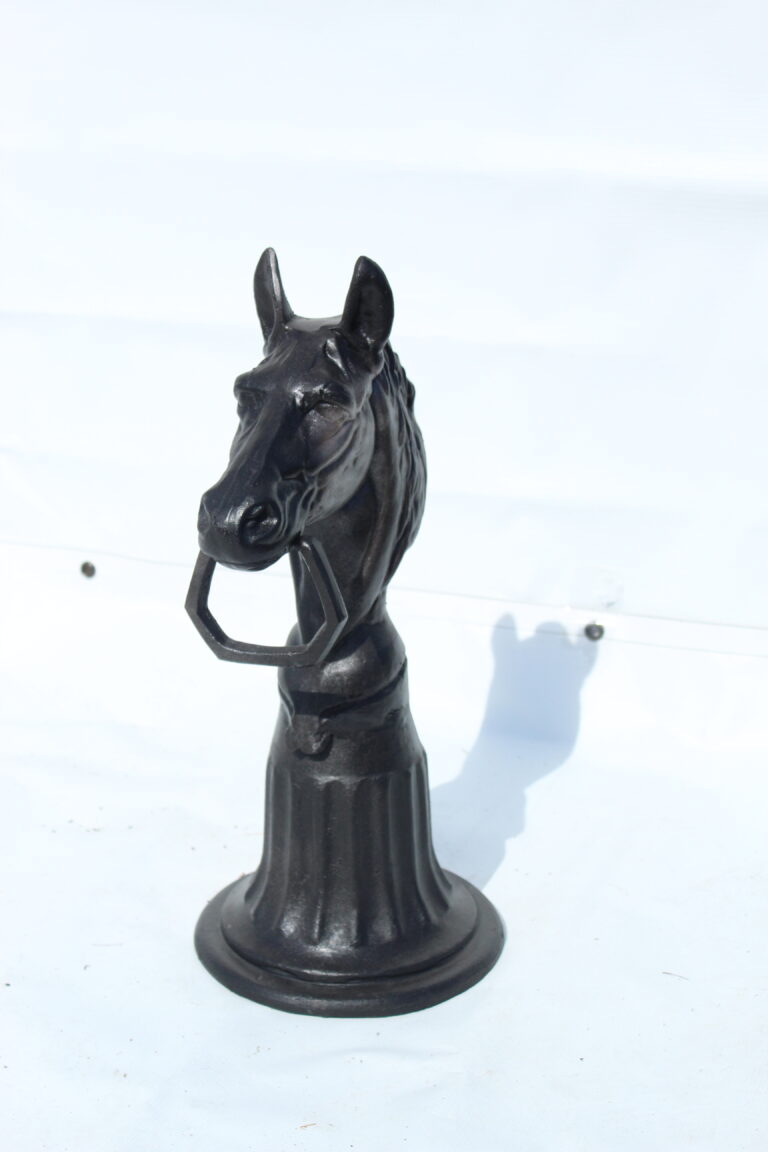 Triple Crown Horse Fence Head