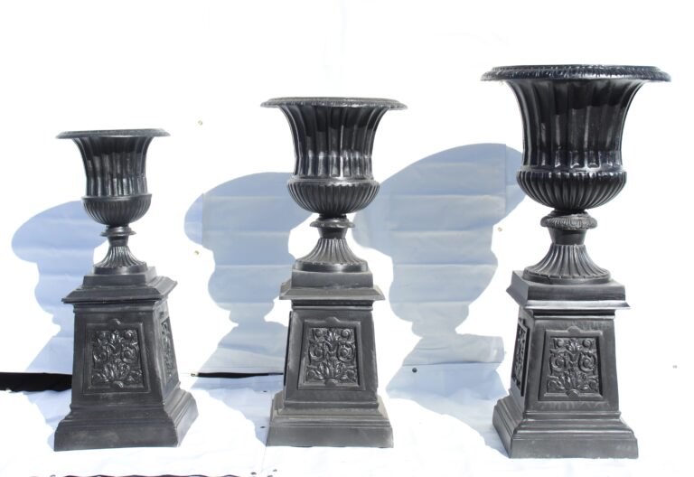 Md. Lg. & Jumbo Urn on Pedestal (1)