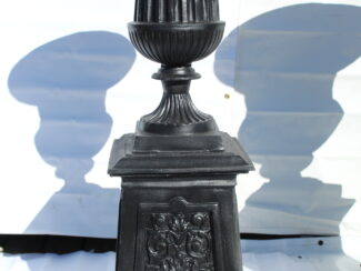 Md. Urn on Pedestal (4)